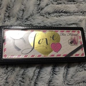 Too Faced Love Palette!